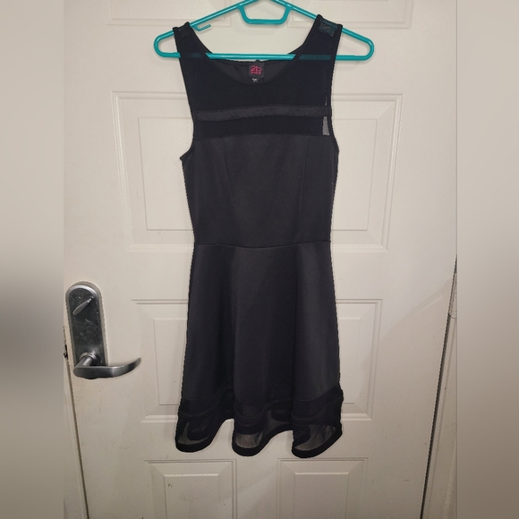2B Bebe Dresses & Skirts - 2B Bebe Little Black Dress Sleeveless Sheer Size XS